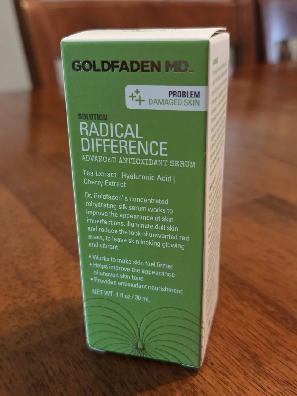 GOLDFADEN MD Radical Difference Advanced Antioxidant Serum — Green